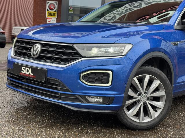 Volkswagen T-Roc 1.5 TSI Sport Business R-Line // NAVI // CAMERA // APPLE CARPLAY- ANDROID AUTO // ELEK. ACHTERKLEP // ADAPTIVE CRUISE //