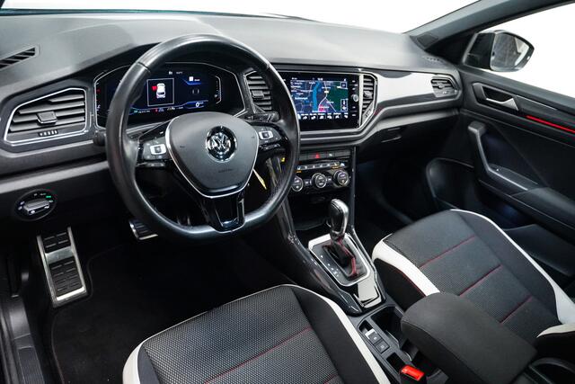 Volkswagen T-Roc 1.5 TSI Sport|Trekhaak|19 inch|Carplay|Camera