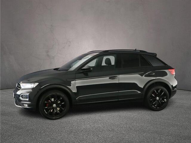 Volkswagen T-Roc Sport 1.5 TSI 150pk DSG Automaat Trekhaak, adaptive cruise control, Elektrische achterklep, Navigatie, Black style, Parkeersensoren, LED koplampen, App connect