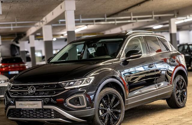 Volkswagen T-Roc 1.5 TSI ** LED, VIRTUAL, CLIMA, ACC, APPLE, SPIEGEL-PACK, 18-inch LMV ** 1e EIG - UNFALLFREI ** ** INFORMEER OOK NAAR ONZE AANTREKKELIJKE FINANCIAL-LEASE TARIEVEN **