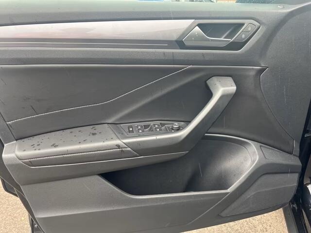 Volkswagen T-Roc 1.5 TSI ** IQ-LED, VIRTUAL, CLIMA, ACC, CAMERA,, DODE HOEK, 18-inch LMV ** 1e EIG - UNFALLFREI ** ** INFORMEER OOK NAAR ONZE AANTREKKELIJKE FINANCIAL-LEASE TARIEVEN **