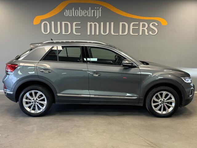Volkswagen T-Roc 1.5 IQ Light/Camera/Navi/ACC