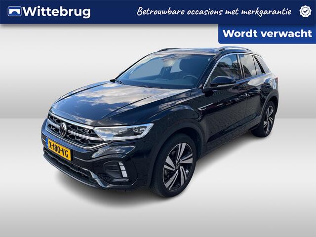 Volkswagen T-Roc 1.5 TSI R-Line Business / Digitaal dashboard / Pano / Camera / Parkeersensoren V+A / Navigatie / Lichtmetaal 18 inch /