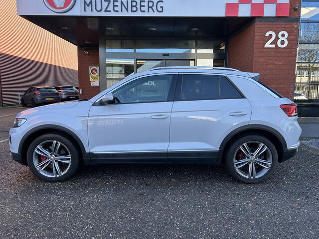 Volkswagen T-Roc 2.0 TSI 4Motion Sport Business R // FULL LED // NAVI + CARPLAY // ADAPTIVE CRUISE // PDC V+A // SFEERVERLICHTING // ELEK. KOFFERKLEP // STOELVERWARMING