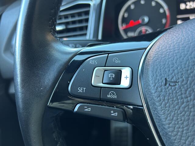 Volkswagen T-Roc 2.0 TSI 4Motion Sport Business R // FULL LED // NAVI + CARPLAY // ADAPTIVE CRUISE // PDC V+A // SFEERVERLICHTING // ELEK. KOFFERKLEP // STOELVERWARMING