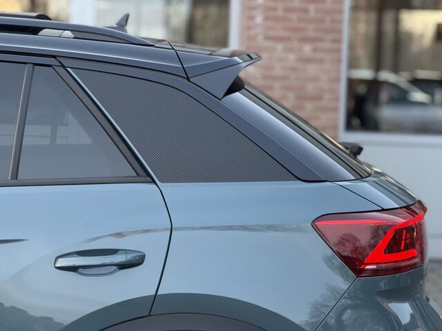 Volkswagen T-Roc 1.5 TSI R-Line Business | Pano | Trekhaak | Camera