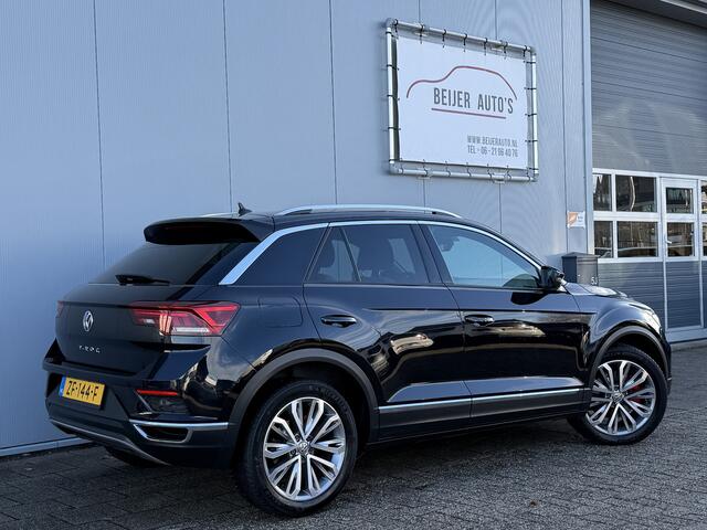 Volkswagen T-Roc 1.5 TSI Sport Trekhaak/Apple Carplay/Automaat.