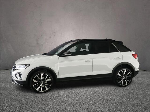 Volkswagen T-Roc Style 1.5 TSI 150pk DSG Automaat Trekhaak, Adaptive cruise control, Navigatie, Achteruitrijcamera, Stoelverwarming, Parkeersensoren, LED koplampen