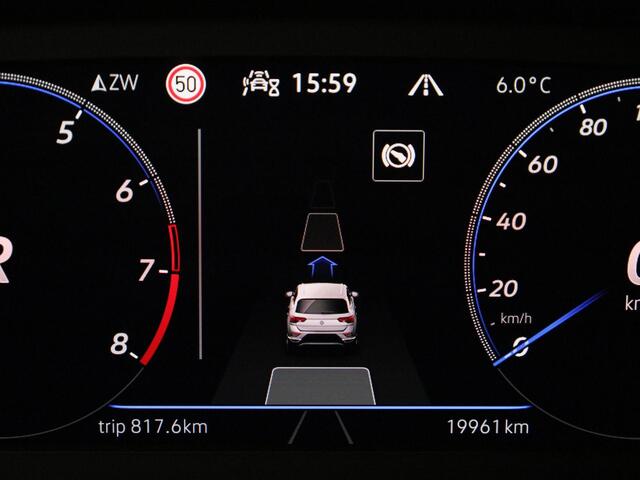 Volkswagen T-Roc 1.5TSI/150PK R-Line DSG · Panoramadak · Navigatie · Camera + Parkeersensoren