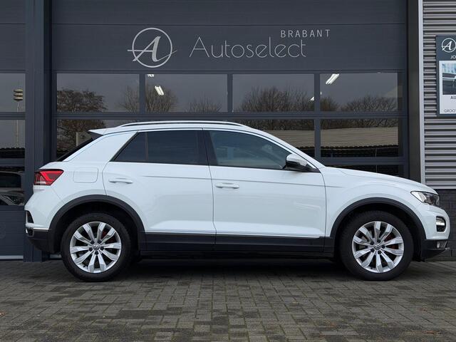 Volkswagen T-Roc 1.5 TSI Sport CarPlay Camera Virtual Dash