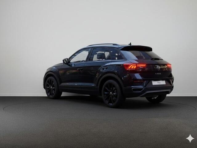 Volkswagen T-Roc 1.5 TSI Sport 150 PK DSG | Navigatie | Black Style pakket | Parkeercamera |