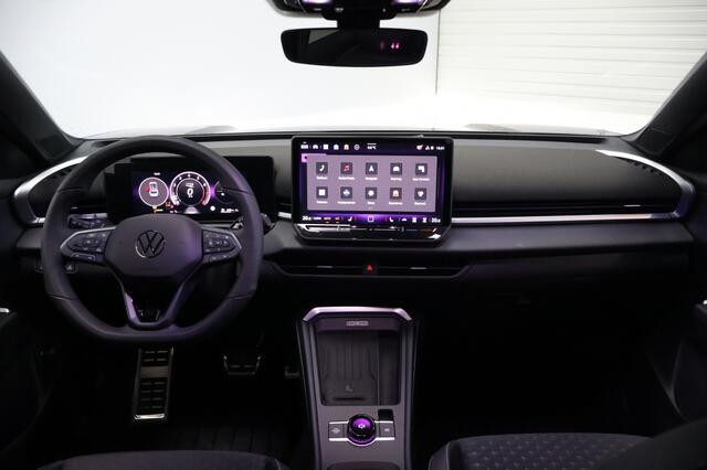 Volkswagen T-Roc 1.5 eTSI 110 kW R-Line 150PK | IQ LED | DAB | ACC | Keyless