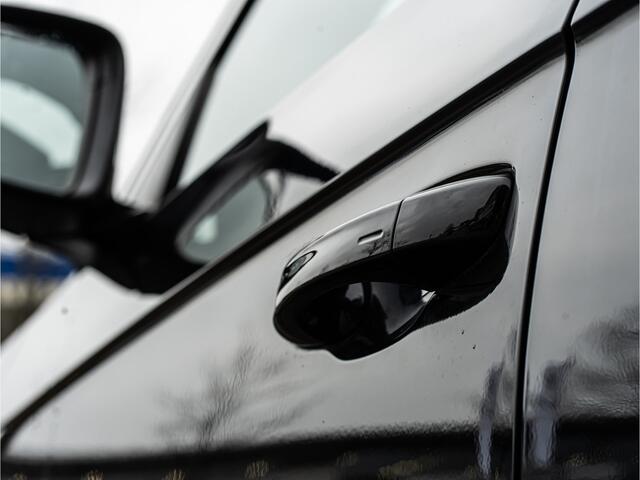 Volkswagen T-Roc 1.5 TSI R-Line PANO 19 INCH IQ LIGHT CAMERA VIRTUAL DASH APAD CRUISE