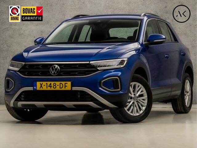 Volkswagen T-Roc 1.5 TSI Life Sport 150Pk Automaat (VIRTUAL COCKPIT, APPLE CARPLAY, PARKEERSENSOREN, TREKHAAK, SPORTSTOELEN, LED KOPLAMPEN, ADAPTIVE CRUISE, NIEUWE APK, NIEUWSTAAT)