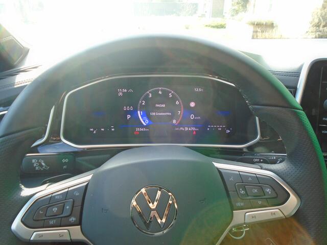 Volkswagen T-Roc 1.5 TSI R-Line Edition Groot navigatiescherm, AFn trekhaak af fabriek