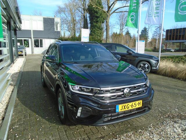 Volkswagen T-Roc 1.5 TSI R-Line Edition Groot navigatiescherm, AFn trekhaak af fabriek
