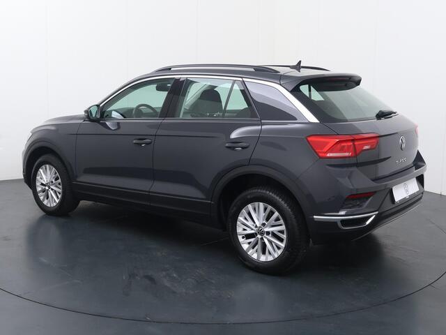 Volkswagen T-Roc 1.0 TSI Style | 110 PK | Adaptive cruise control | Airco | Lane assist |