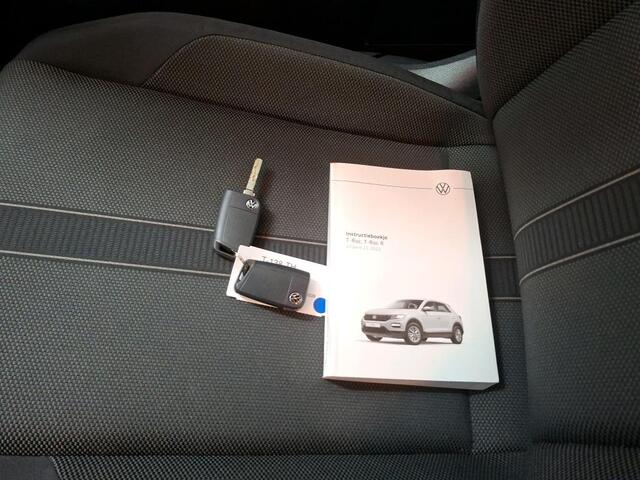 Volkswagen T-Roc 1.0 TSI Life / NAVI/ CLIMATE/ PARK. SENSOREN/ DIGITAL DASH/ 16"LMV