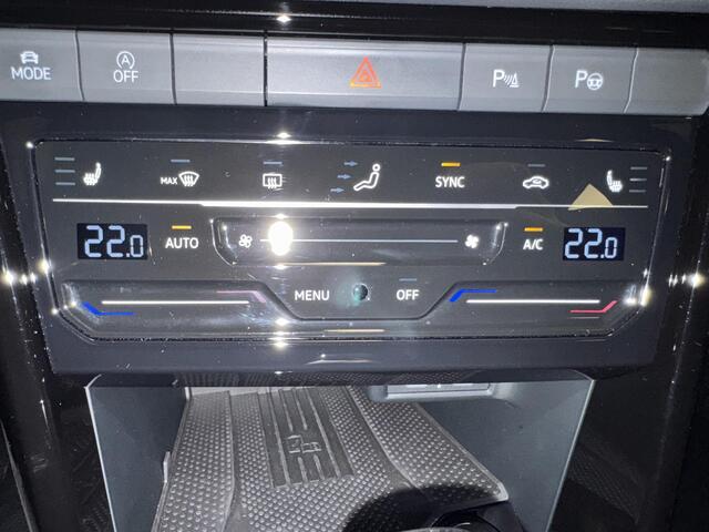 Volkswagen T-Roc T-Roc R-Line 1.5 l TSI OPF 110 kW (150 PS) DSG |ACC|Apple|Navi|Afn.trekhaak|Massage Stoel|