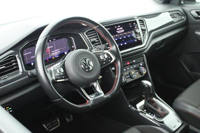 Volkswagen T-Roc 1.5 TSI 150pk DSG R-Line Sport Trekhaak Led Virtual Cockpit Navigatie Panoramadak