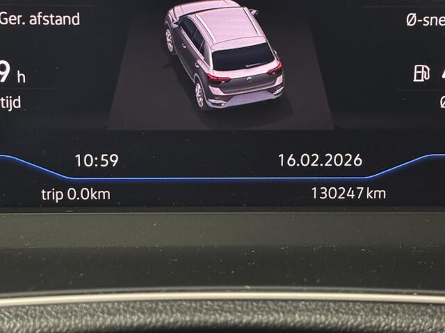 Volkswagen T-Roc 1.0 TSI Style Business | Navigatie | Panoramadak | PDC V + A | Cruise Control Adaptief |
