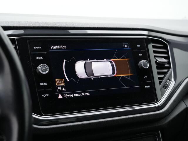 Volkswagen T-Roc 1.5 TSI 150 pk DSG Sport Business R / R-Line | Panoramadak | Beats | Stoelverwarming | Adaptive Cruise