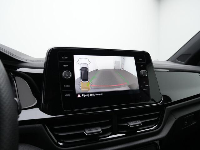 Volkswagen T-Roc Cabrio 1.5 TSI 150 pk DSG R-Line | IQ Light | Achteruitrijcamera | Stuur/stoelverwarming | Sportonderstel |