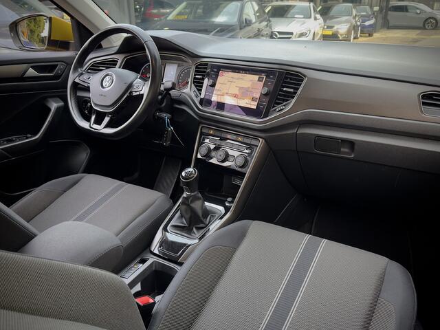Volkswagen T-Roc 1.0 TSI STYLE NAVI AIRCO APPLE-CARPLAY LED LMV PDC