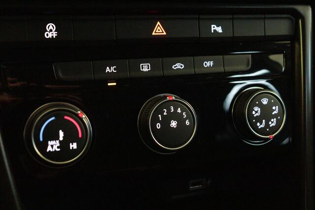 Volkswagen T-Roc 1.0 TSI Style | BLUETOOTH | AIRCO | PDC V+A | ADAP CRUISE | LMV |