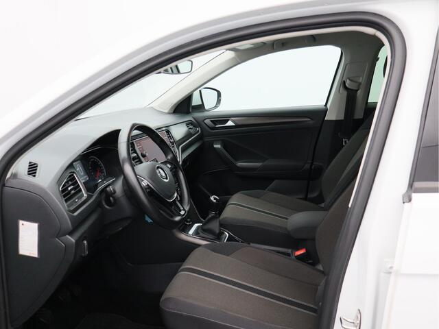 Volkswagen T-Roc 1.5 TSI Style/ lage km/ trekhaak!