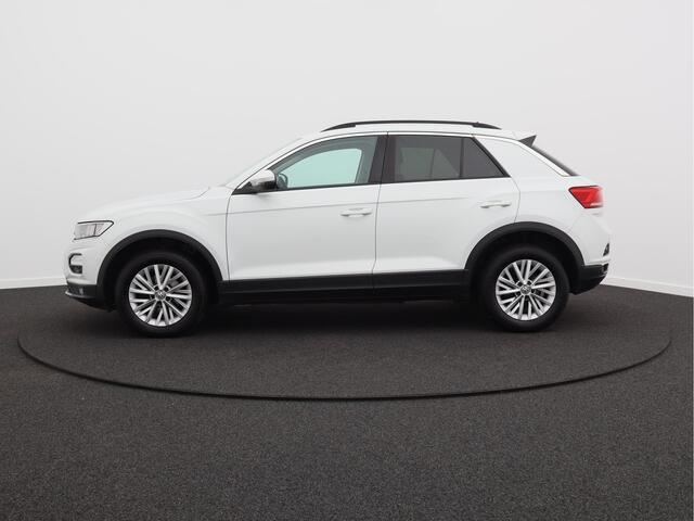 Volkswagen T-Roc 1.5 TSI Style/ lage km/ trekhaak!