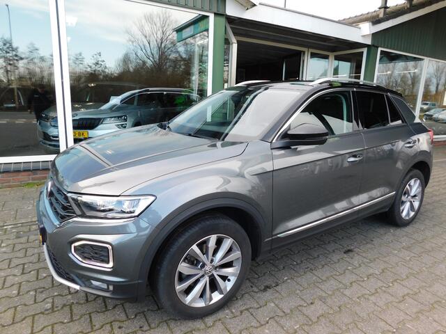 Volkswagen T-Roc 1.5TSI 150PK DSG STYLE! All-in Prijs! Trekhaak!