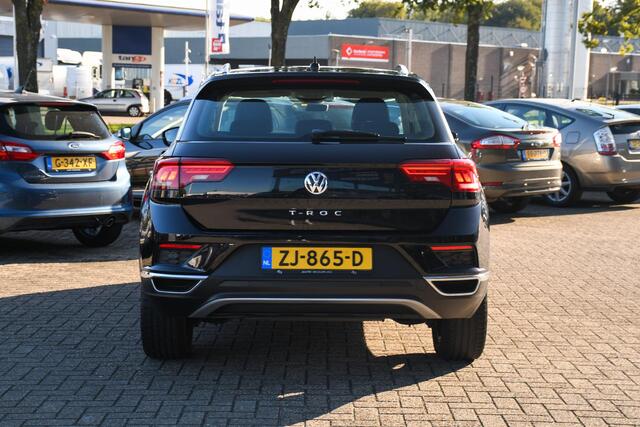 Volkswagen T-Roc 1.5 TSI Stylem APPLE CARPLAY/ CRUISE CONTROL/ PDC