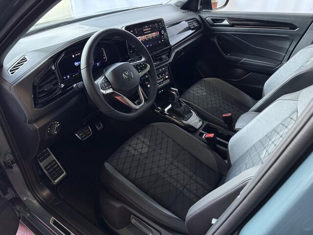 Volkswagen T-Roc 1.5 TSI 150PK R-LINE PANORAMA BLACKLINE EVO IQ LIGHT ALCANTARA ELEK.KLEP CARPLAY STOEL/STUUR VERW. 19"LMV VIR.COCKPIT 07/2025 ?Top Auto's Wijchen , 30 Jaar Specialist in Volkswagen : Alle Type's : R-Line Edition / Style / First Edition / Highline / Life