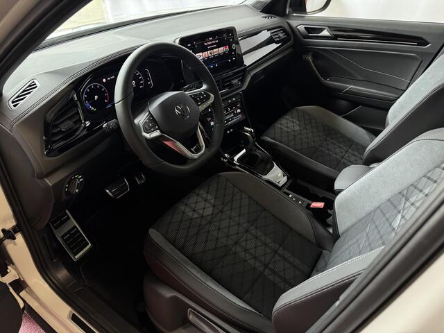 Volkswagen T-Roc 1.5 TSI 150PK R-LINE PANORAMA BLACKLINE EVO IQ LIGHT ALCANTARA ELEK.KLEP CARPLAY STOEL/STUUR VERW. 19"LMV VIR.COCKPIT 08/2025 ?Top Auto's Wijchen , 30 Jaar Specialist in Volkswagen : Alle Type's : R-Line Edition / Style / First Edition / Highline / Life 