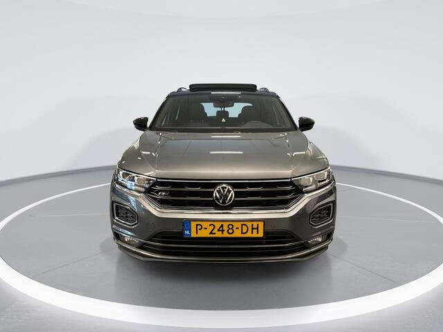 Volkswagen T-Roc 1.5 TSI 150pk DSG Sport Business R · Panoramadak · Camera · Navigatie · Stoelverwarming · 18'' Inch ·