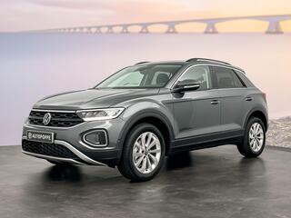 volkswagen-t-roc-life-edition-1.0-8