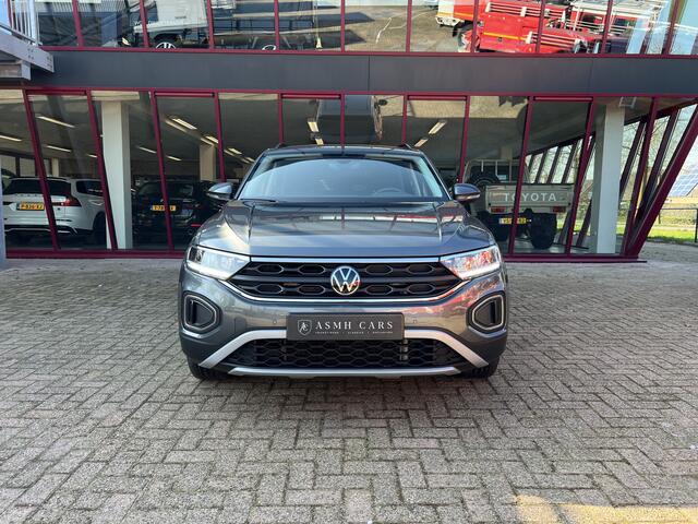Volkswagen T-Roc 1.5 TSI Life Business | BTW | ACC | PDC | Keyless | Carplay | Stoelverw. |