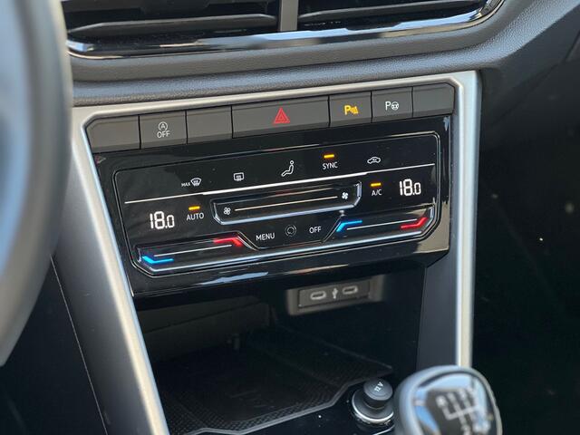 Volkswagen T-Roc 1.0 TSI 116pk Oranje Edition Navigatie Camera