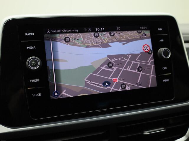 Volkswagen T-Roc 1.5TSI/150PK Style DSG · Navigatie · Apple/Android Car Play · Trekhaak · Stoelverwarming · Garantie tot januari 2027