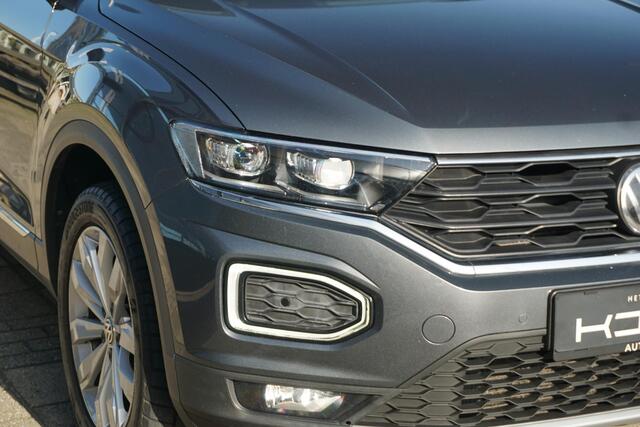 Volkswagen T-Roc 1.5 TSI Sport | ACC | digi cockpit | trekhaak