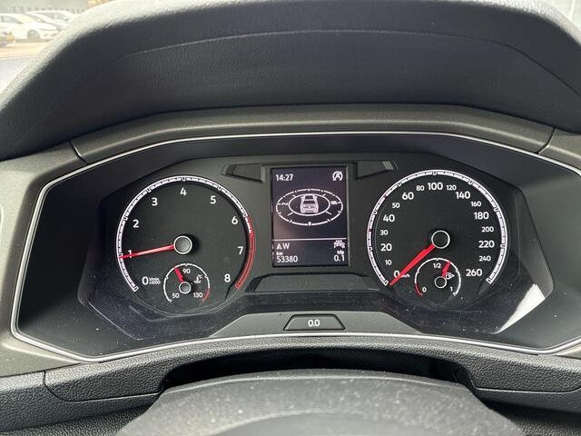 Volkswagen T-Roc 1.0 TSI 110pk Style · Navigatie · Trekhaak · Apple/Android Car Play · ACC · 17"Velgen · Verkeersbord Detectie ·