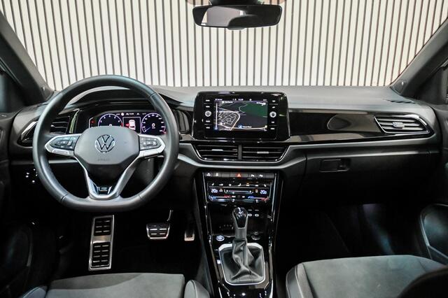 Volkswagen T-Roc 1.5 TSI R-Line | PANO | ACC | STOELVERWARMING | TREKHAAK