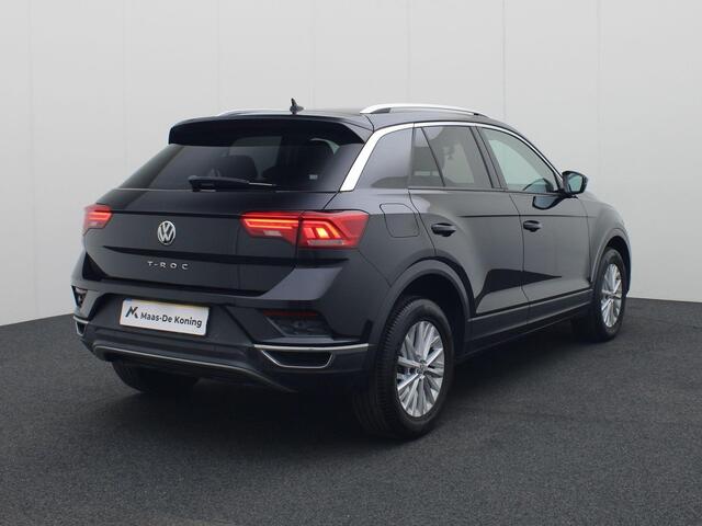 Volkswagen T-Roc 1.0TSI/115PK Style · Navigatie · Parkeersensoren · Apple/Android Car Play ·
