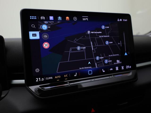 Volkswagen T-Roc 1.5eTSI/150PK R-Line First Edition Black Style DSG · 360°Camera · Apple/Android Car Play · Head-up Display · Garantie t/m 09-11-2027