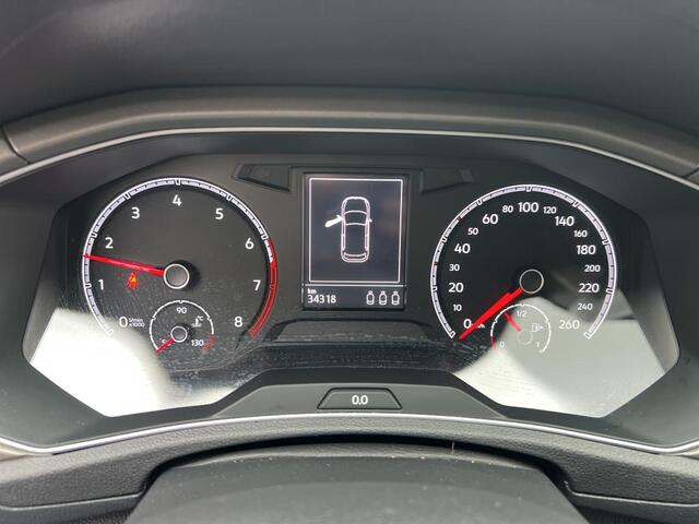 Volkswagen T-Roc 1.0 TSI Style / TREKHAAK/ CRUISE/ NAVI/ AIRCO/ MULTIMDEIA/ PARK. SENSOREN