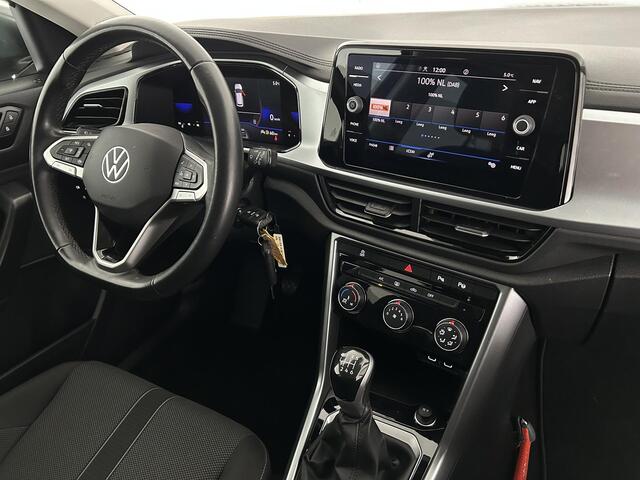 Volkswagen T-Roc 1.0 TSI 110pk H6 Life Trekhaak App-Connect