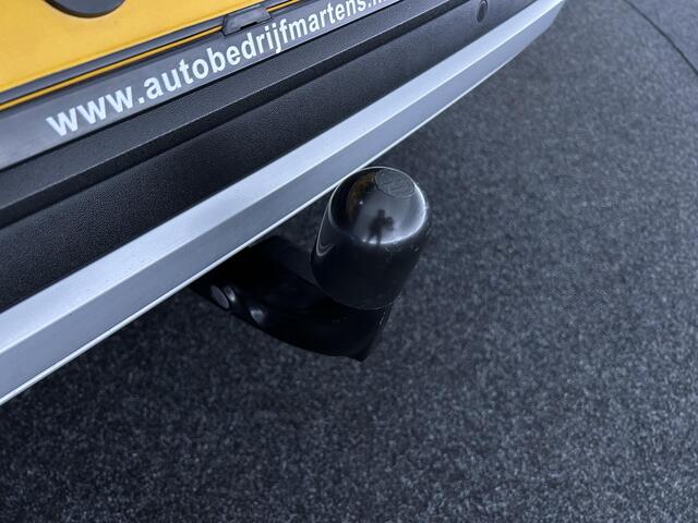 Volkswagen T-Roc 1.0 TSI 110pk H6 Life Trekhaak App-Connect