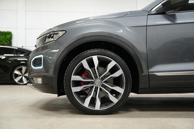 Volkswagen T-Roc 2.0 TSI 190PK 4Motion Sport DSG * Pano - Virtual - 19" - Beats - Leder - ACC - Blind Spot *