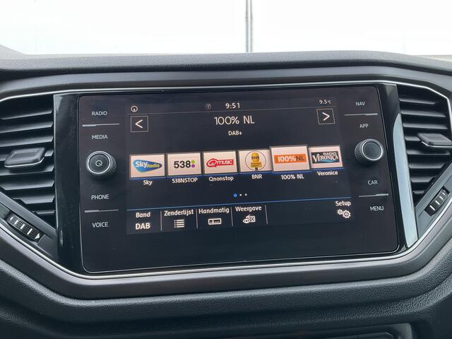 Volkswagen T-Roc 1.0 TSI Style DAB Navi PDC Trekhaak Hoge zit Bluetooth